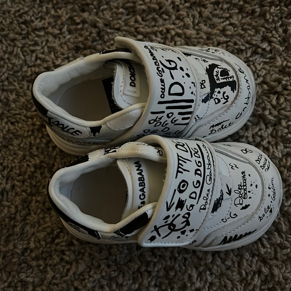 Baby dolce and gabbana shoes